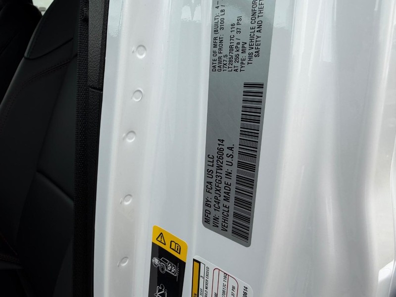 Jeep Wrangler Vehicle Full-screen Gallery Image 20