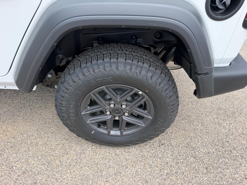 Jeep Wrangler Vehicle Full-screen Gallery Image 7