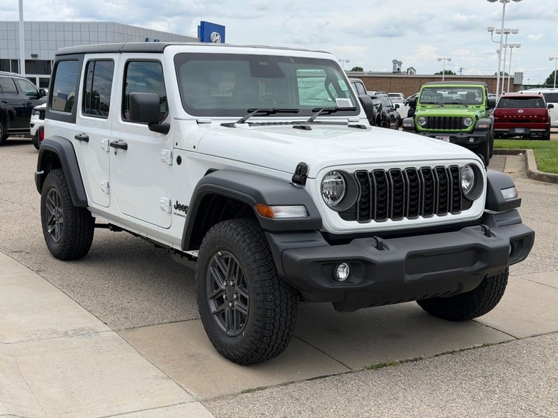 Jeep Wrangler Vehicle Full-screen Gallery Image 3