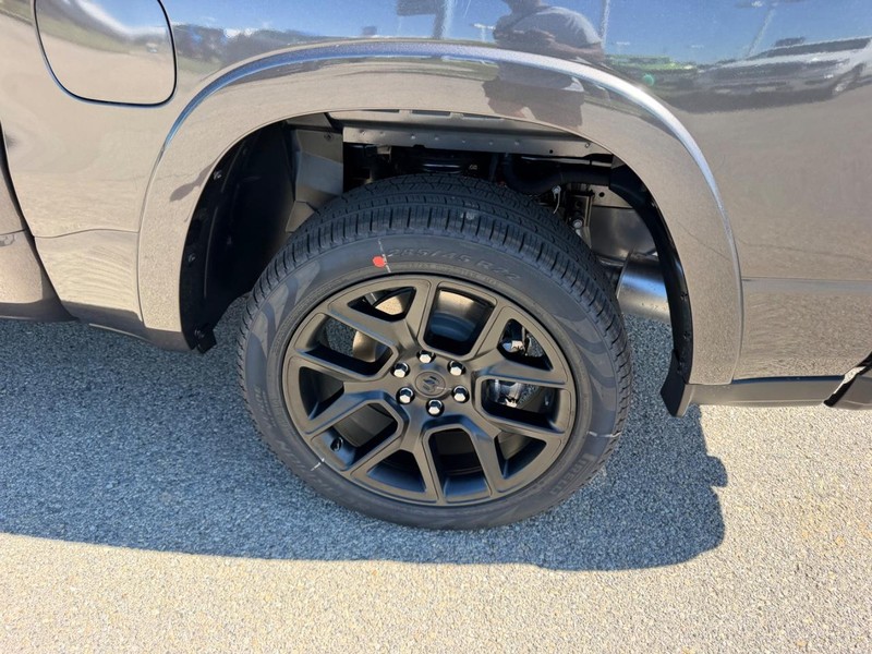 Ram 1500 Vehicle Full-screen Gallery Image 7