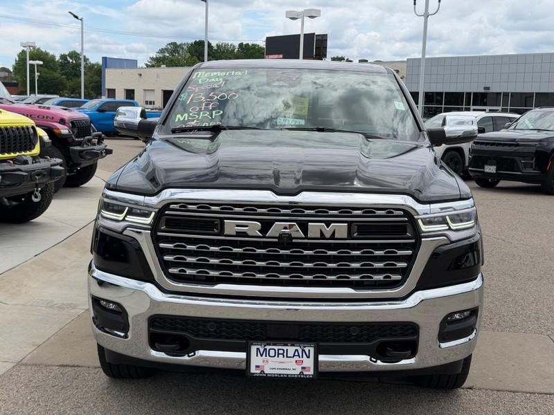 Ram 1500 Vehicle Full-screen Gallery Image 2