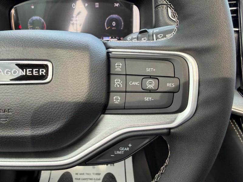 Jeep Grand Wagoneer Vehicle Full-screen Gallery Image 16