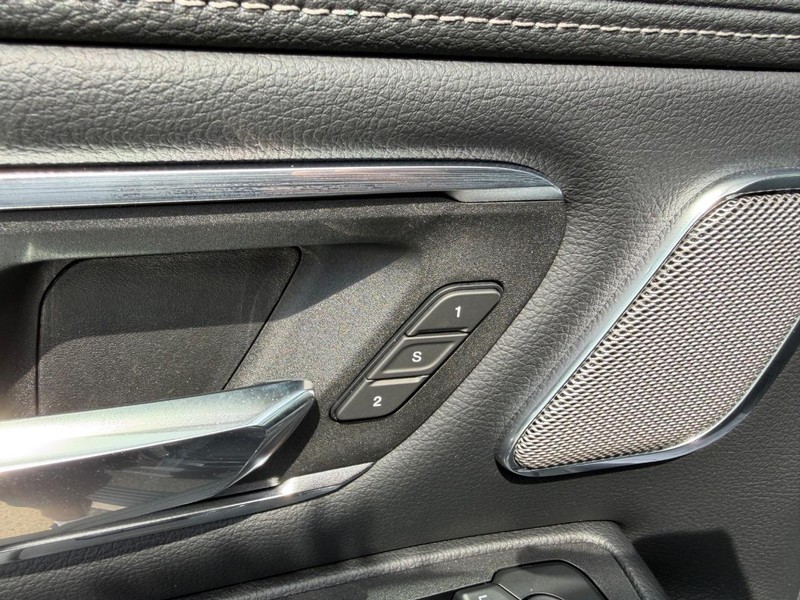 Ram 1500 Vehicle Full-screen Gallery Image 20