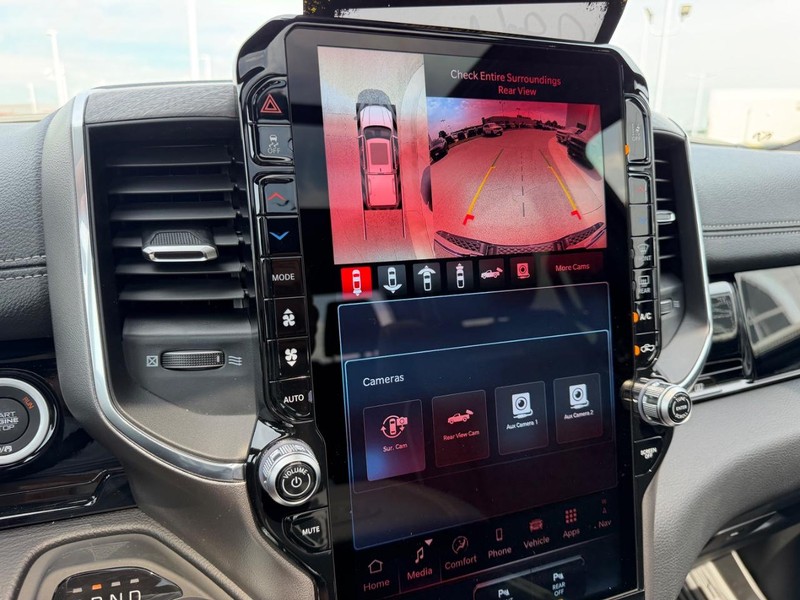 Ram 1500 Vehicle Full-screen Gallery Image 23