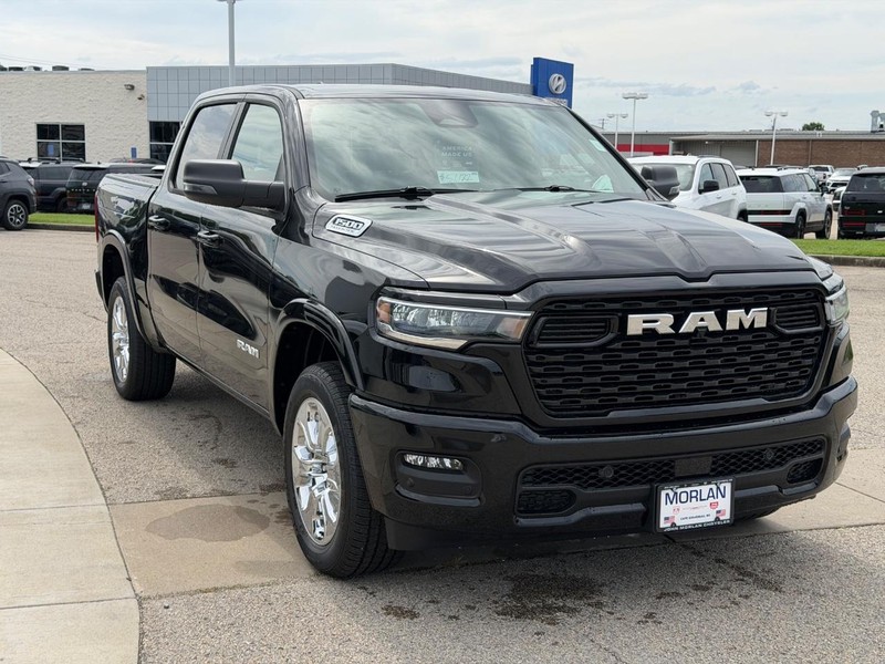 Ram 1500 Vehicle Full-screen Gallery Image 3