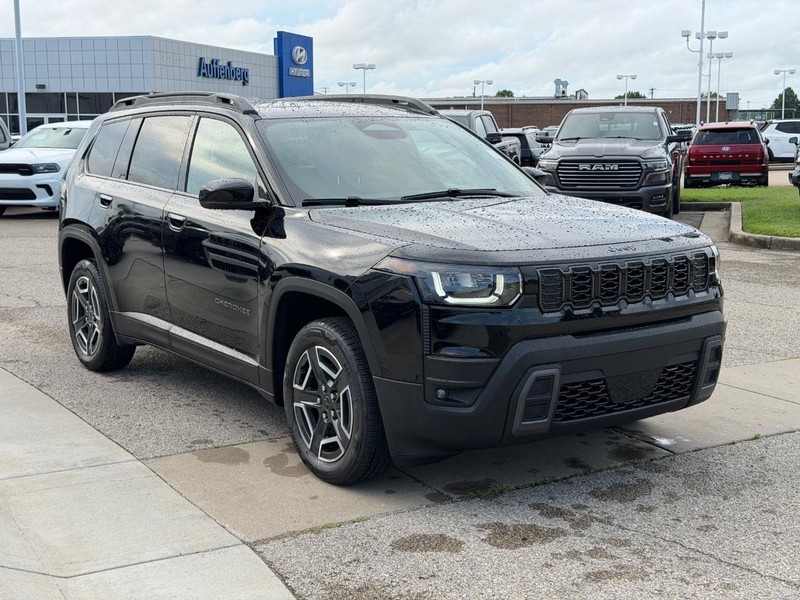Jeep Cherokee Vehicle Full-screen Gallery Image 3