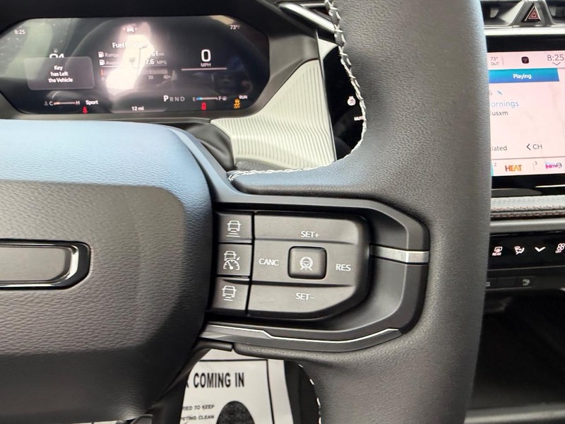 Jeep Cherokee Vehicle Full-screen Gallery Image 14