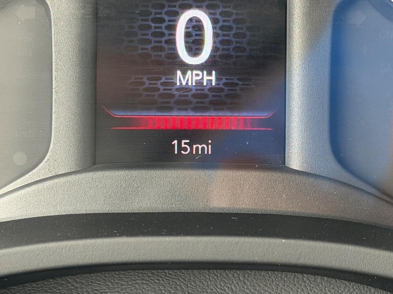 Ram 1500 Vehicle Full-screen Gallery Image 18