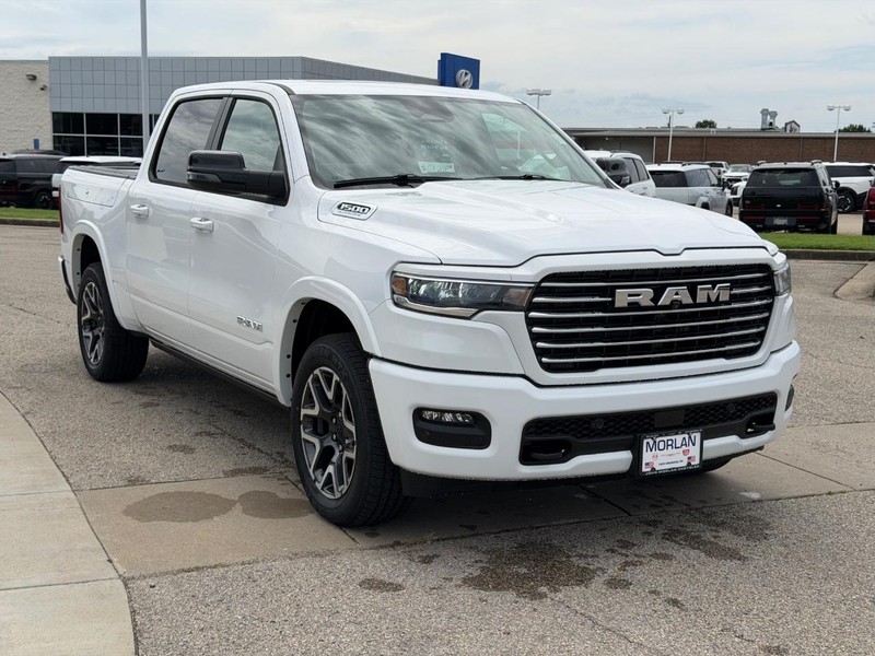 Ram 1500 Vehicle Full-screen Gallery Image 3