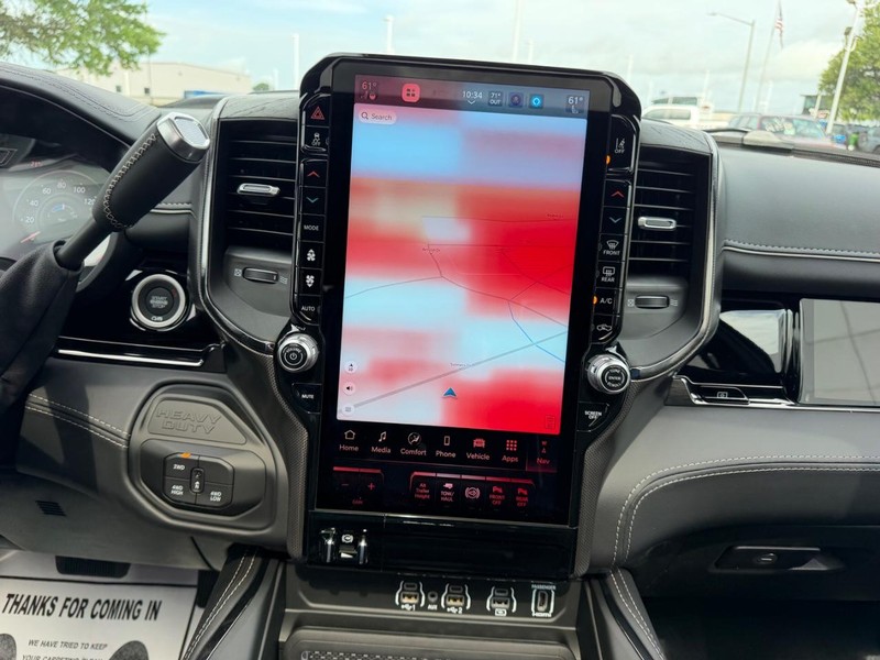 Ram 2500 Vehicle Full-screen Gallery Image 14
