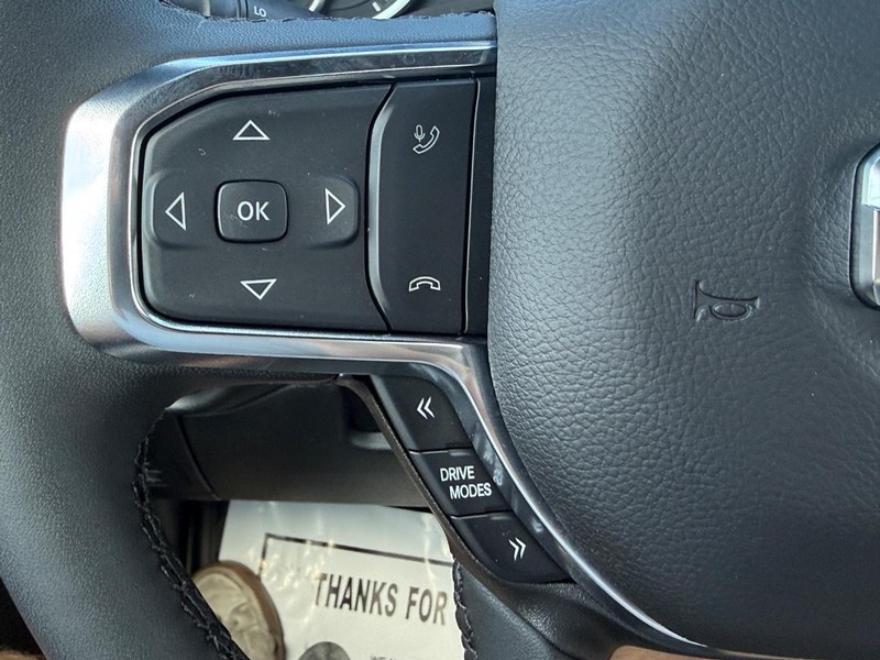 Ram 1500 Vehicle Full-screen Gallery Image 14