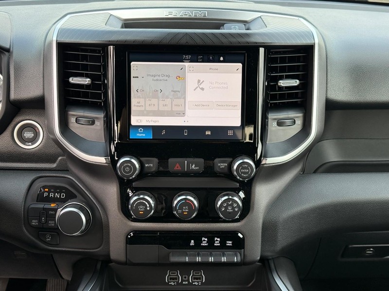 Ram 1500 Vehicle Full-screen Gallery Image 8