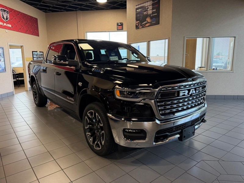 Ram 1500 Vehicle Full-screen Gallery Image 3