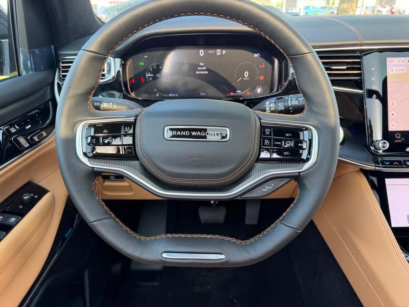 Jeep Grand Wagoneer Vehicle Full-screen Gallery Image 15