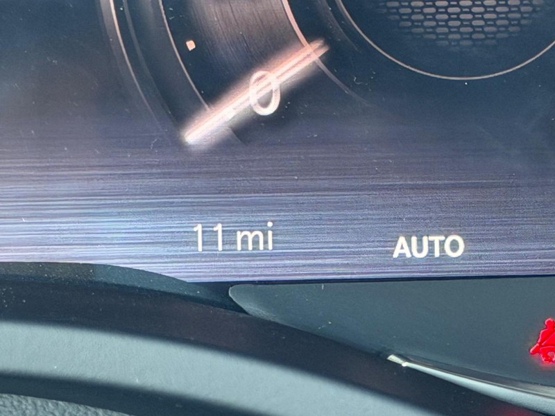 Ram 1500 Vehicle Full-screen Gallery Image 20