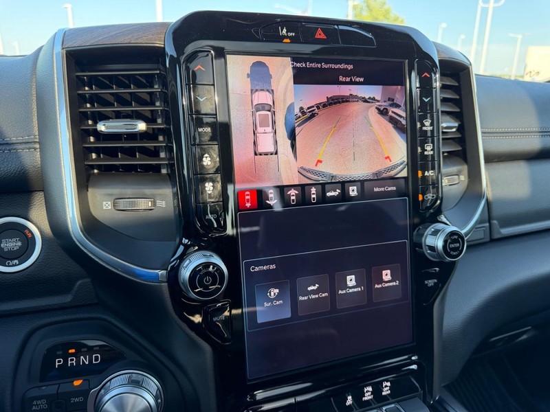 Ram 1500 Vehicle Full-screen Gallery Image 23