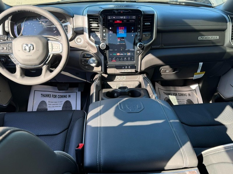 Ram 1500 Vehicle Full-screen Gallery Image 7
