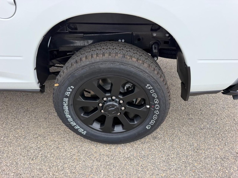 Ram 2500 Vehicle Full-screen Gallery Image 7