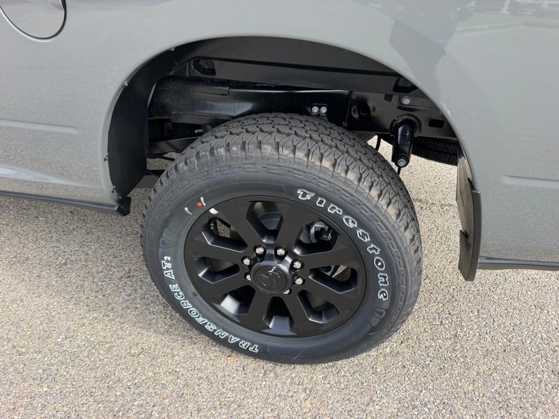 Ram 2500 Vehicle Full-screen Gallery Image 7