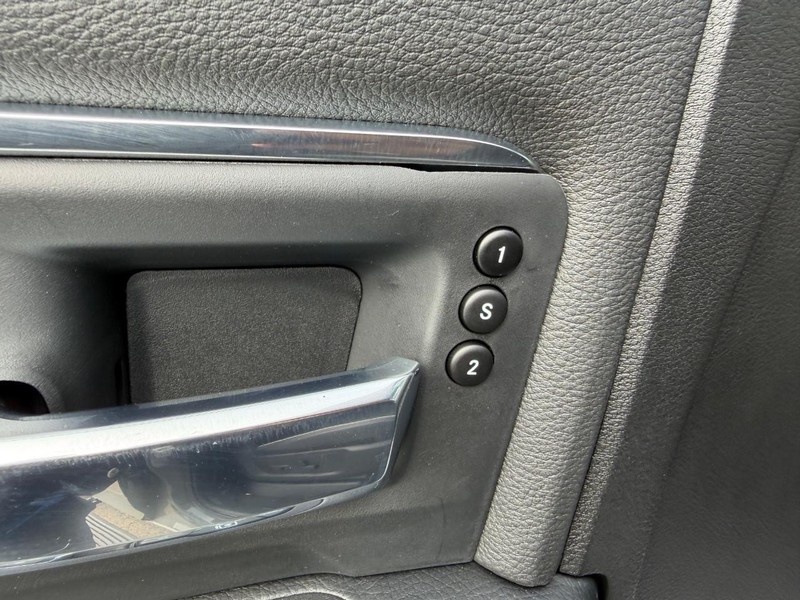Ram 2500 Vehicle Full-screen Gallery Image 18
