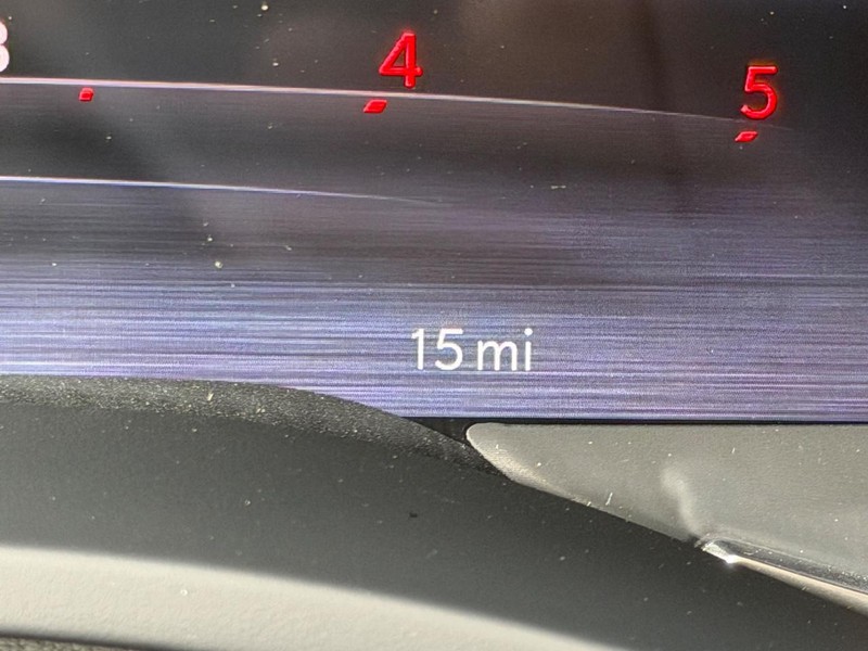 Ram 2500 Vehicle Full-screen Gallery Image 20