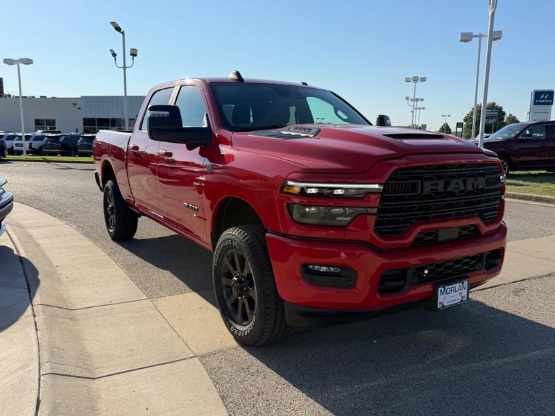 Ram 2500 Vehicle Full-screen Gallery Image 3