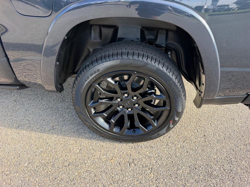 Ram 1500 Vehicle Full-screen Gallery Image 7