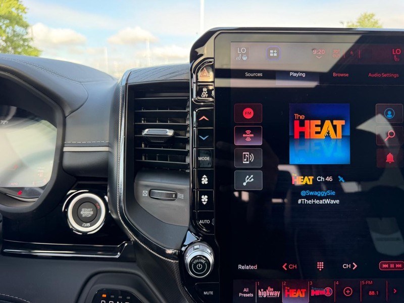 Ram 1500 Vehicle Full-screen Gallery Image 15