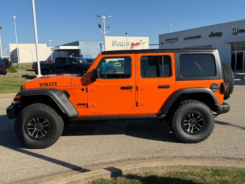 Jeep Wrangler Vehicle Full-screen Gallery Image 2
