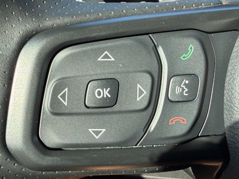 Jeep Wrangler Vehicle Full-screen Gallery Image 11
