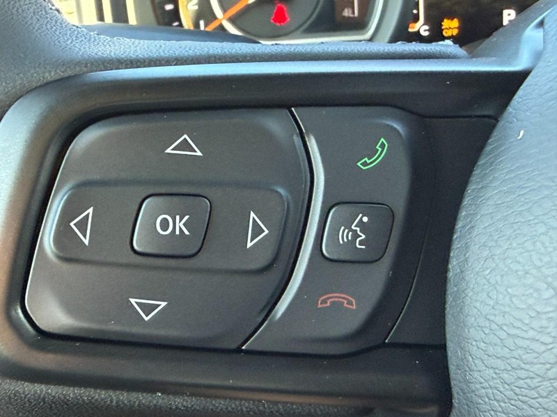 Jeep Wrangler Vehicle Full-screen Gallery Image 11