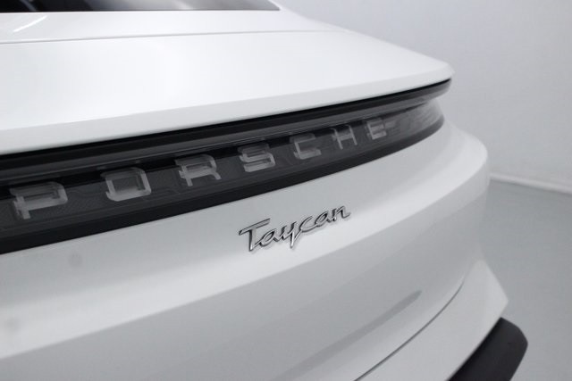 2021 Porsche Taycan RWD photo