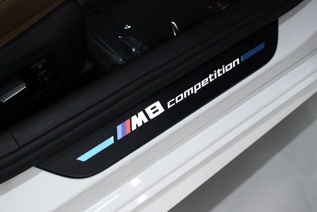 BMW M8 Thumbnail Image 119