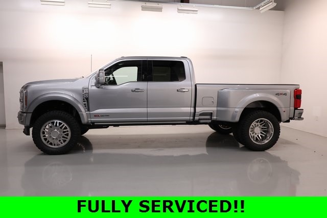 Ford F-450SD Thumbnail Image 121