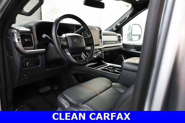 Ford F-450SD Thumbnail Image 125