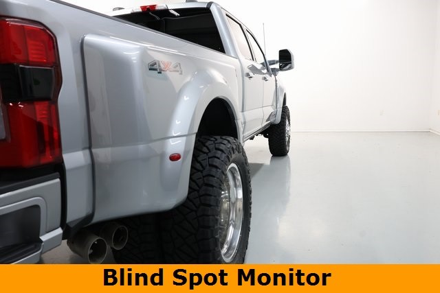 Ford F-450SD Thumbnail Image 142