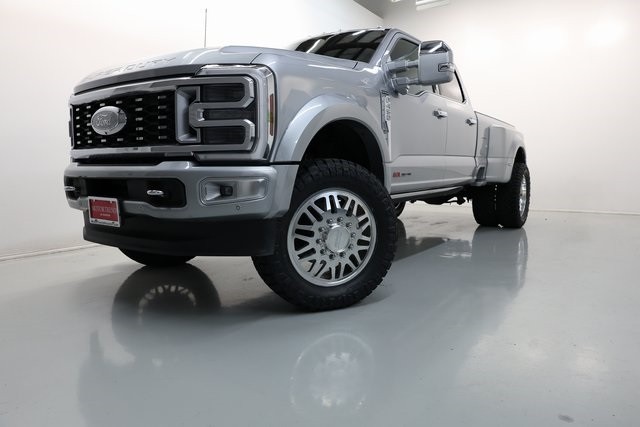 Ford F-450SD Thumbnail Image 175