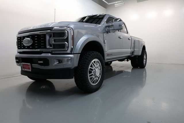 Ford F-450SD Thumbnail Image 177