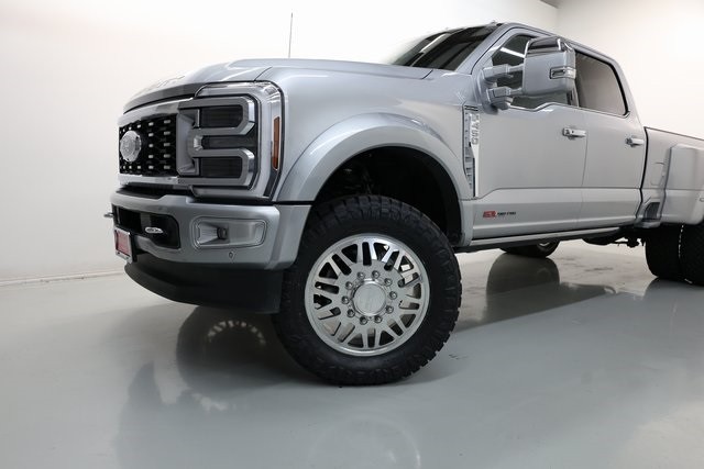 Ford F-450SD Thumbnail Image 178