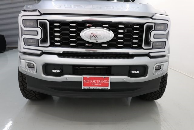 Ford F-450SD Thumbnail Image 179
