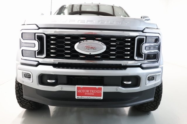 Ford F-450SD Thumbnail Image 180