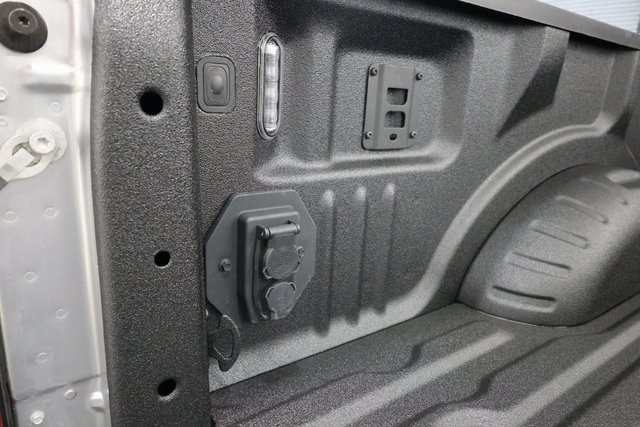 Ford F-450SD Thumbnail Image 188