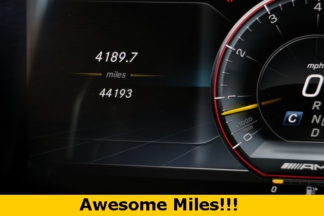 Mercedes-Benz G-Class Thumbnail Image 106