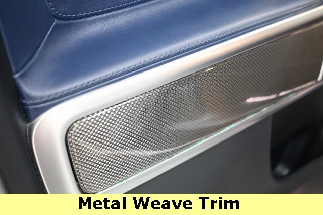 Mercedes-Benz G-Class Thumbnail Image 113