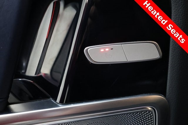 Mercedes-Benz G-Class Thumbnail Image 133