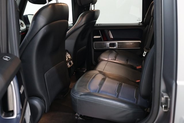 Mercedes-Benz G-Class Thumbnail Image 165