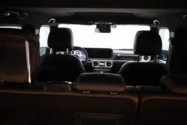 Mercedes-Benz G-Class Thumbnail Image 167