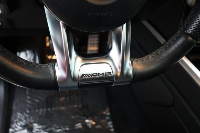 Mercedes-Benz G-Class Thumbnail Image 176
