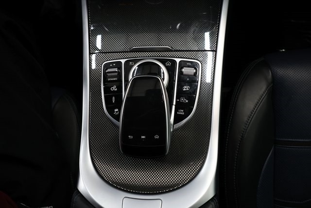 Mercedes-Benz G-Class Thumbnail Image 180