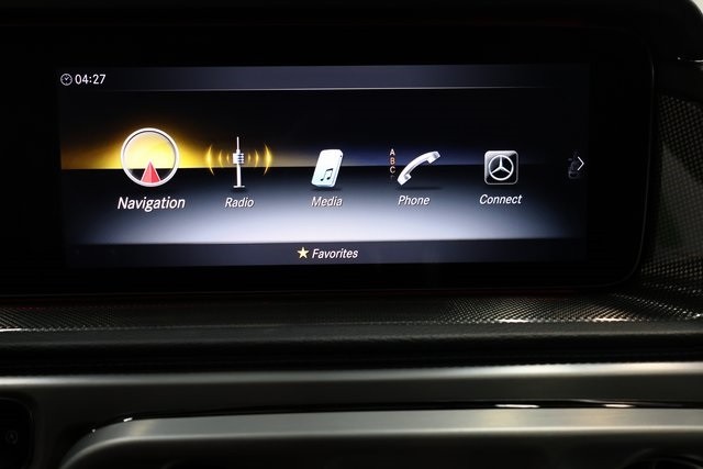 Mercedes-Benz G-Class Thumbnail Image 184